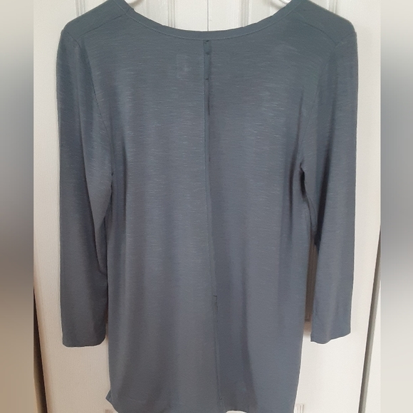Pure + Good Anthropologie V-Neck Tee Long Sleeve Satin Trim Women Top - Picture 2 of 6